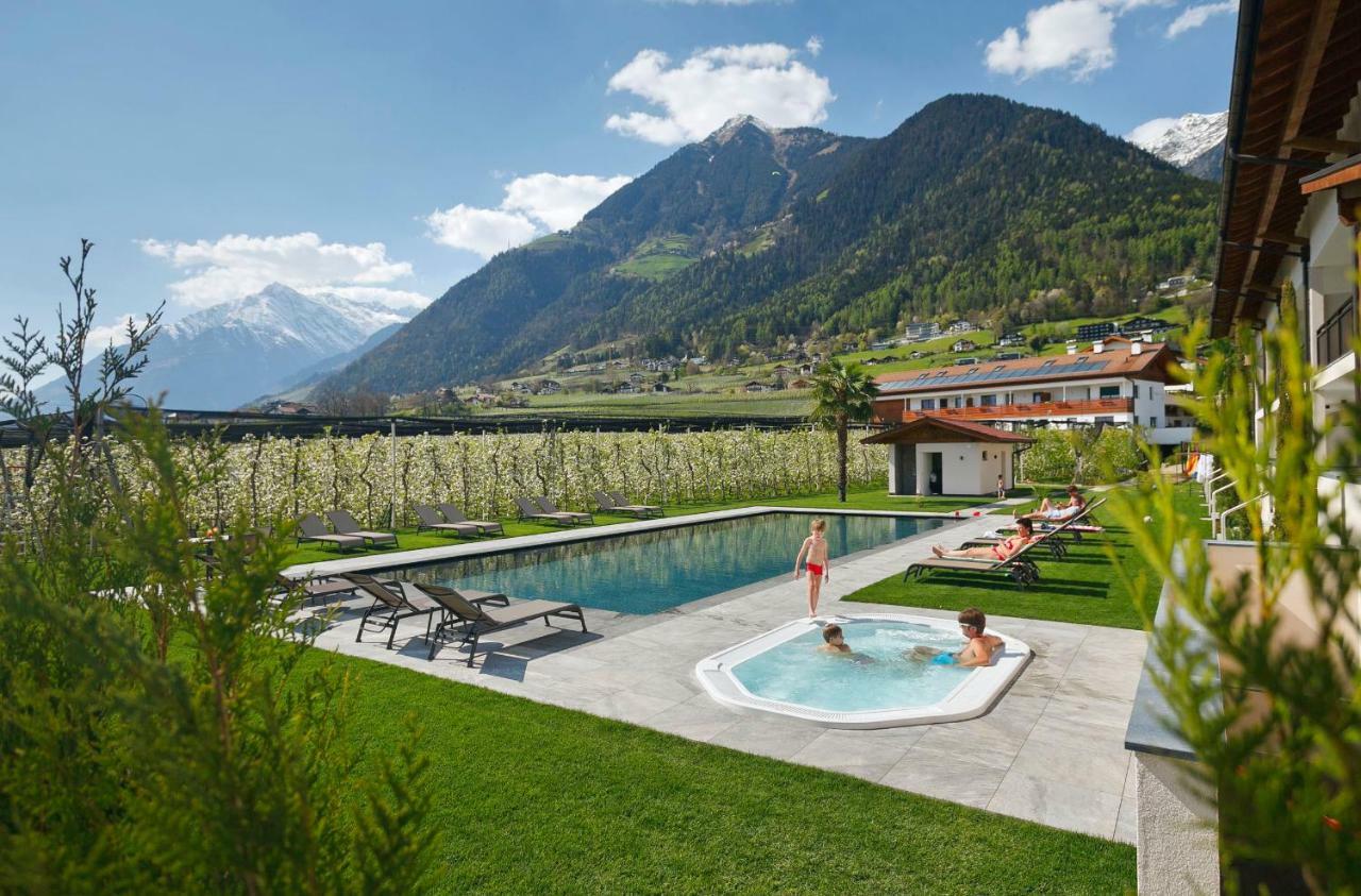 Appartement-hotel Anthea 3*