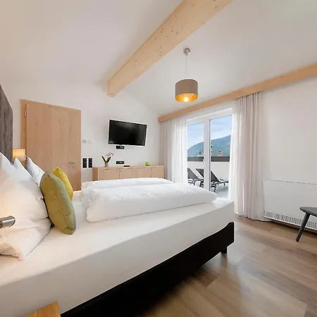 Appartement-Hotel Anthea Tirolo Exterior photo