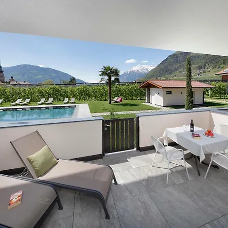 Appartement-Hotel Anthea Tirolo Exterior photo